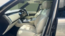 Land Rover Range Rover 3.0 D300 Autobiography 4dr Auto Diesel Estate